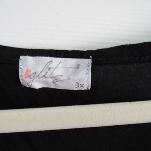 Glitz Tops - Glitz black pocket strappy tee 3x Glitz Tops - Glitz black pocket strappy tee 3x